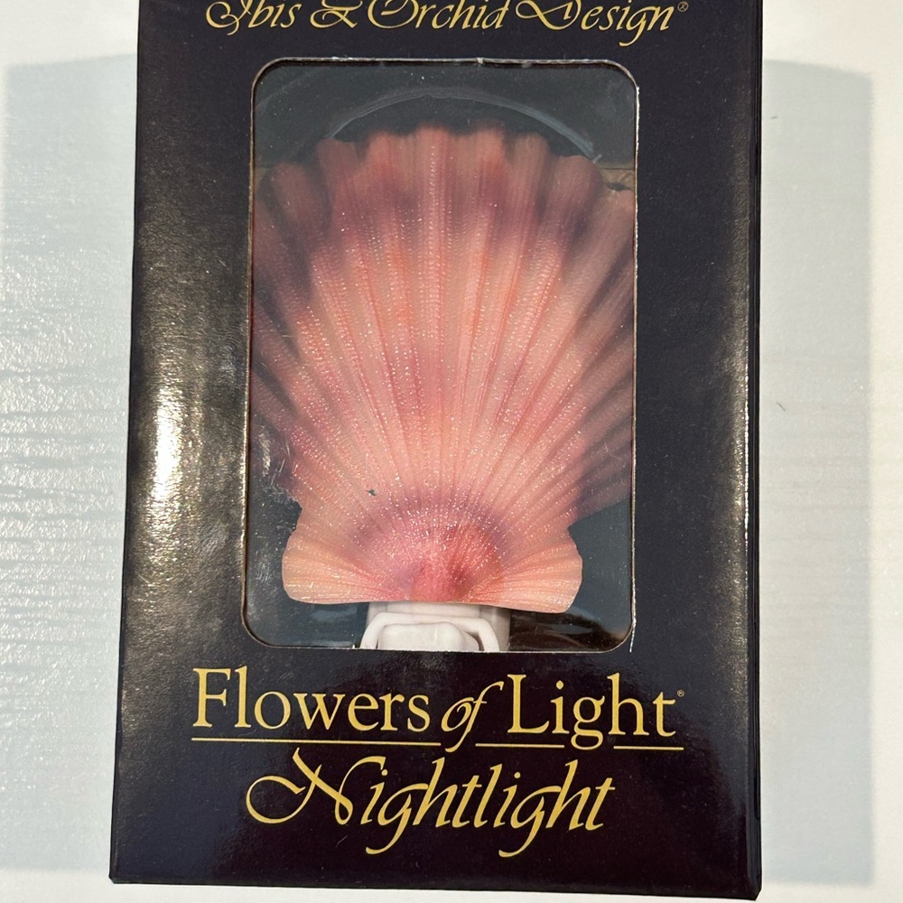 Ybis & Orchid Design Shell Nightlight